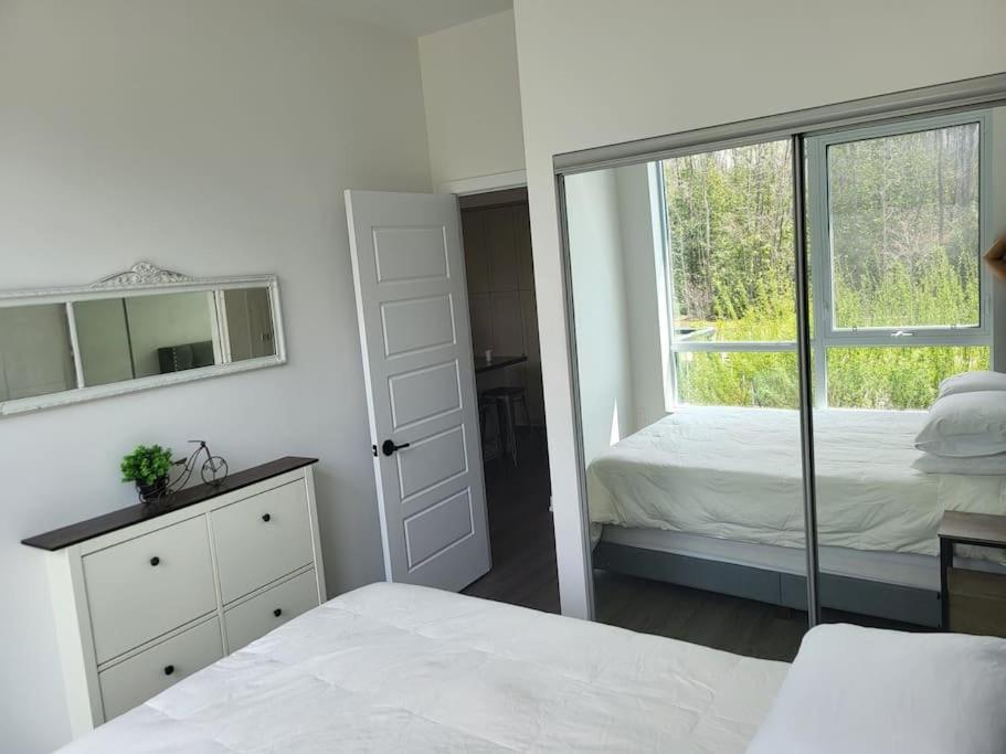 Cozy South View Suite Overlooking The Nature Trail Innisfil Exterior photo
